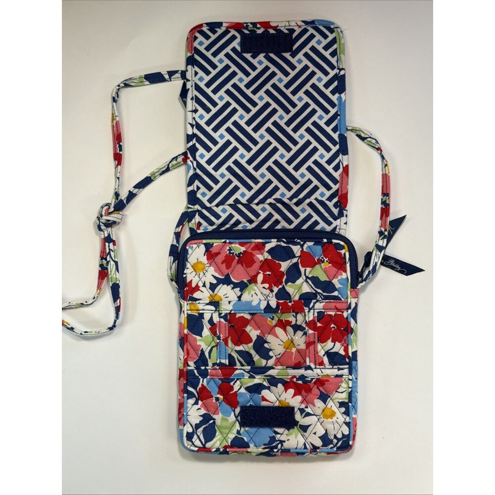 Ver Bradley Crossbody Bag - Picture 3 of 7